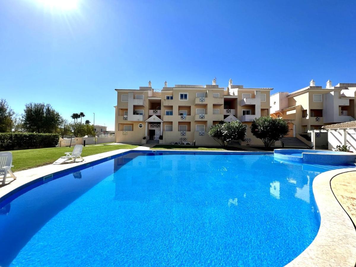 Albufeira Valley 1 With Pool By Homing 外观 照片