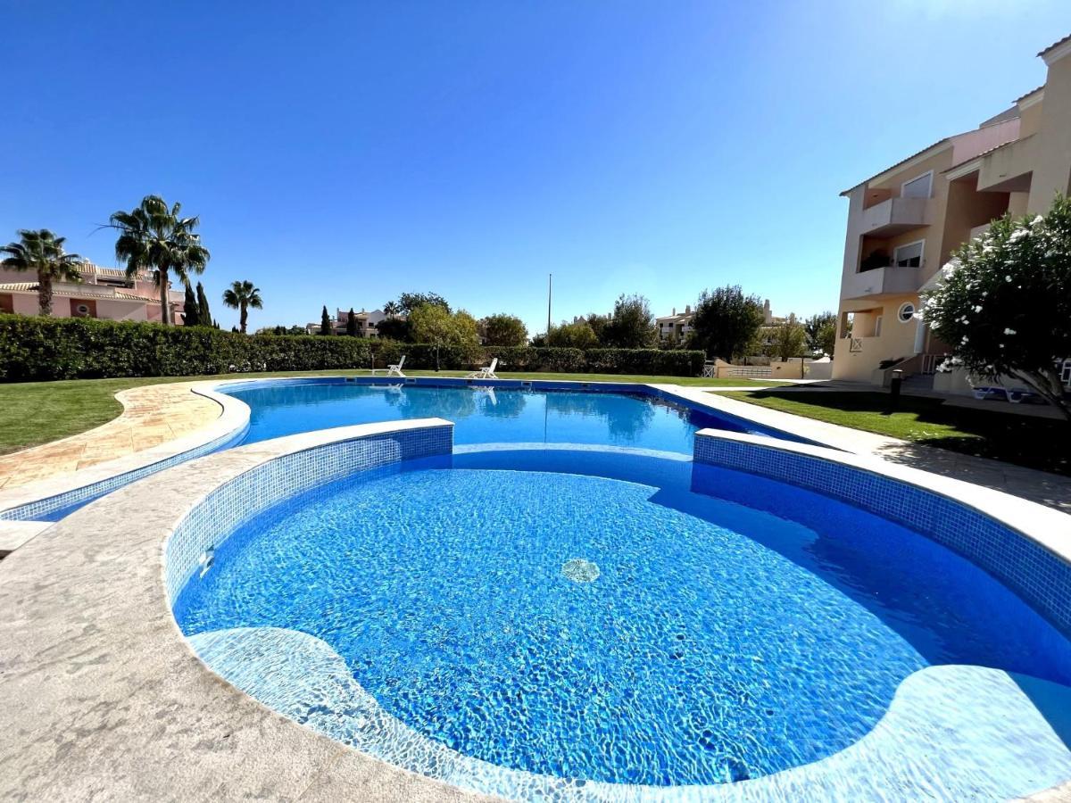 Albufeira Valley 1 With Pool By Homing 外观 照片